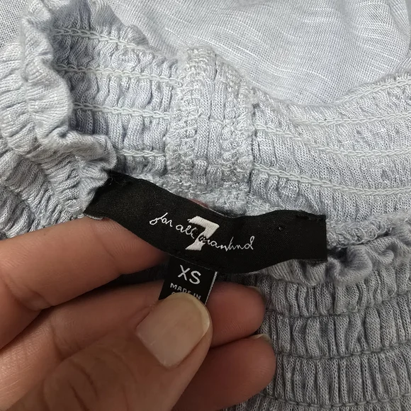 7 For All Mankind Light Blue Smocked Puff Sleeve Mockneck Top XS - Picture 6 of 8